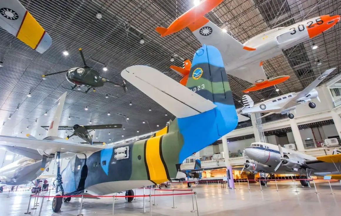 航空教育展示館怎麼去