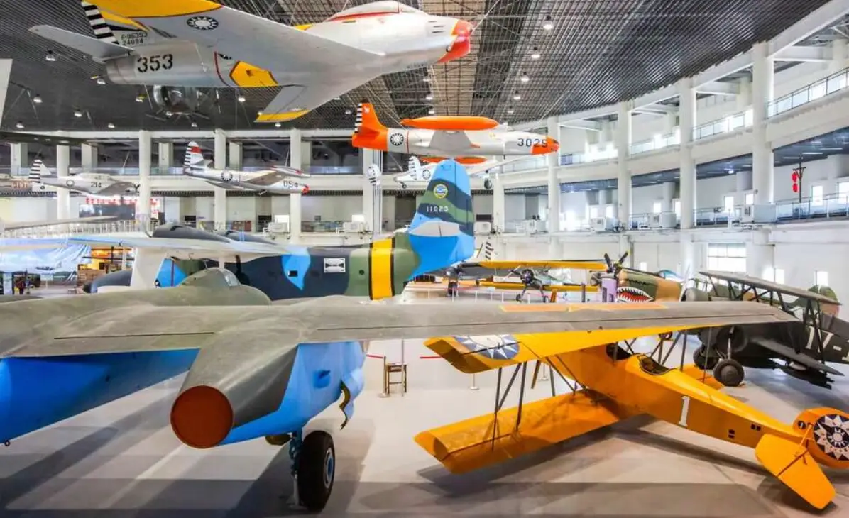 航空教育展示館怎麼去