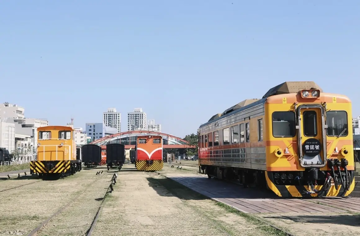 鹽埕鼓山一日遊