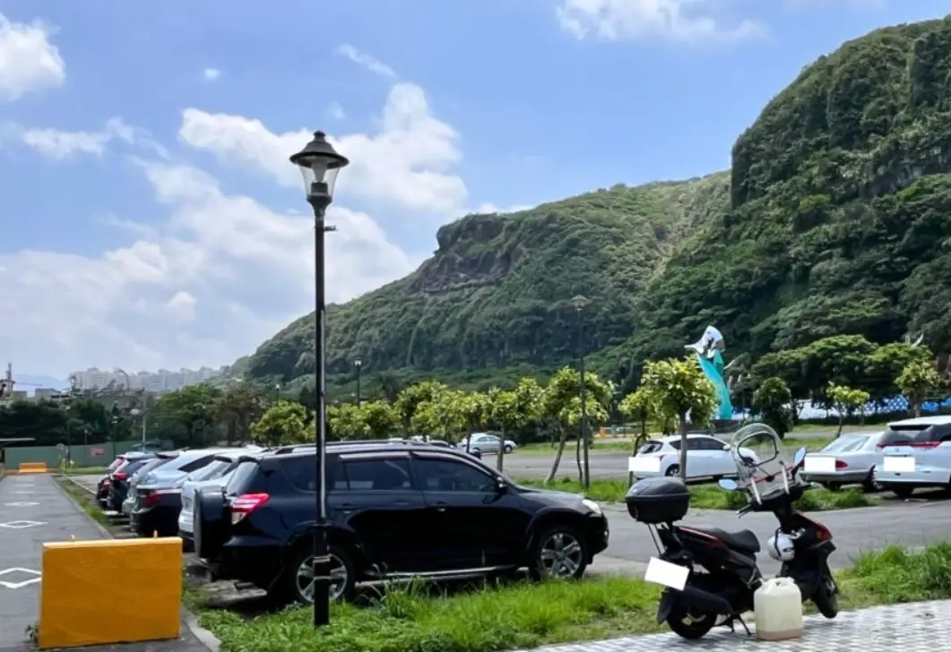 正濱漁港 彩色屋 停車 正濱漁港 彩色屋 停車