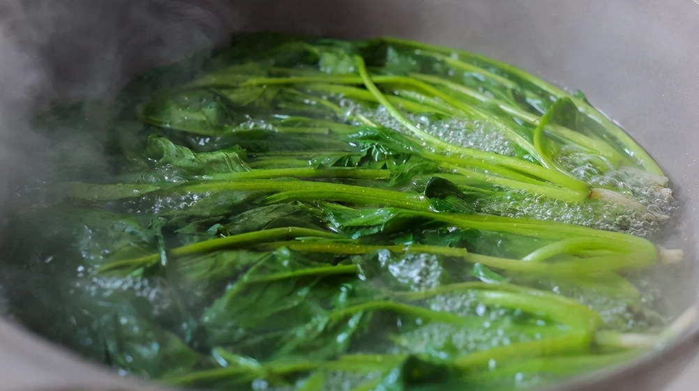 菠菜豆腐可以一起吃嗎