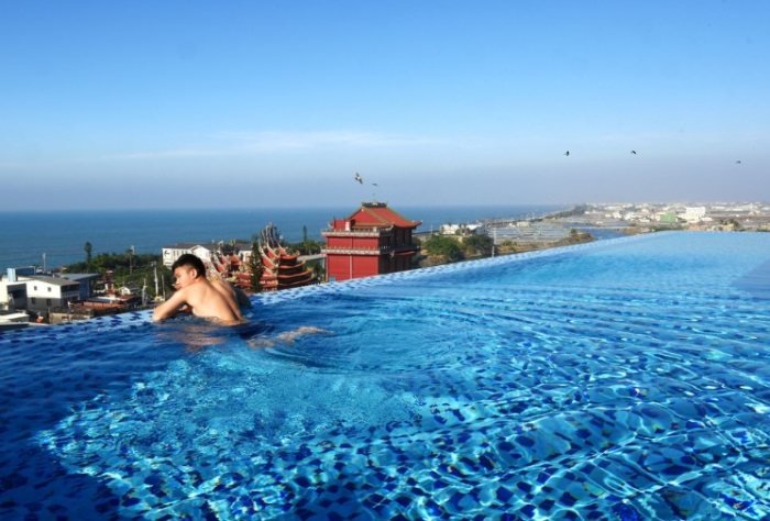 枋寮車站附近餐廳