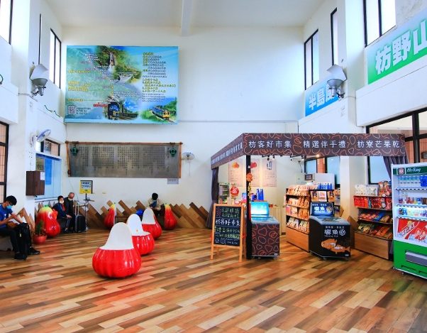 枋寮車站附近餐廳