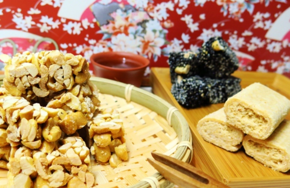 台北花生糖老店