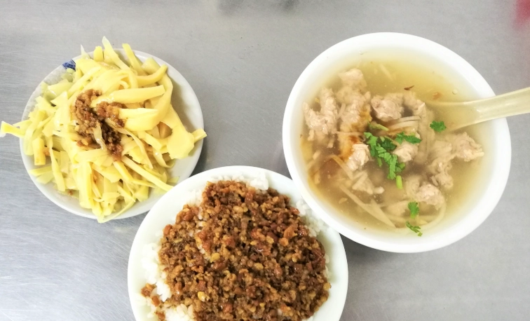 彌陀中正路美食