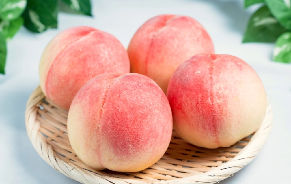 水蜜桃營養成分表全攻略：從熱量到維他命的完整解析